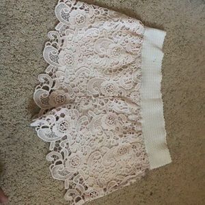 Beige lace shorts size M
